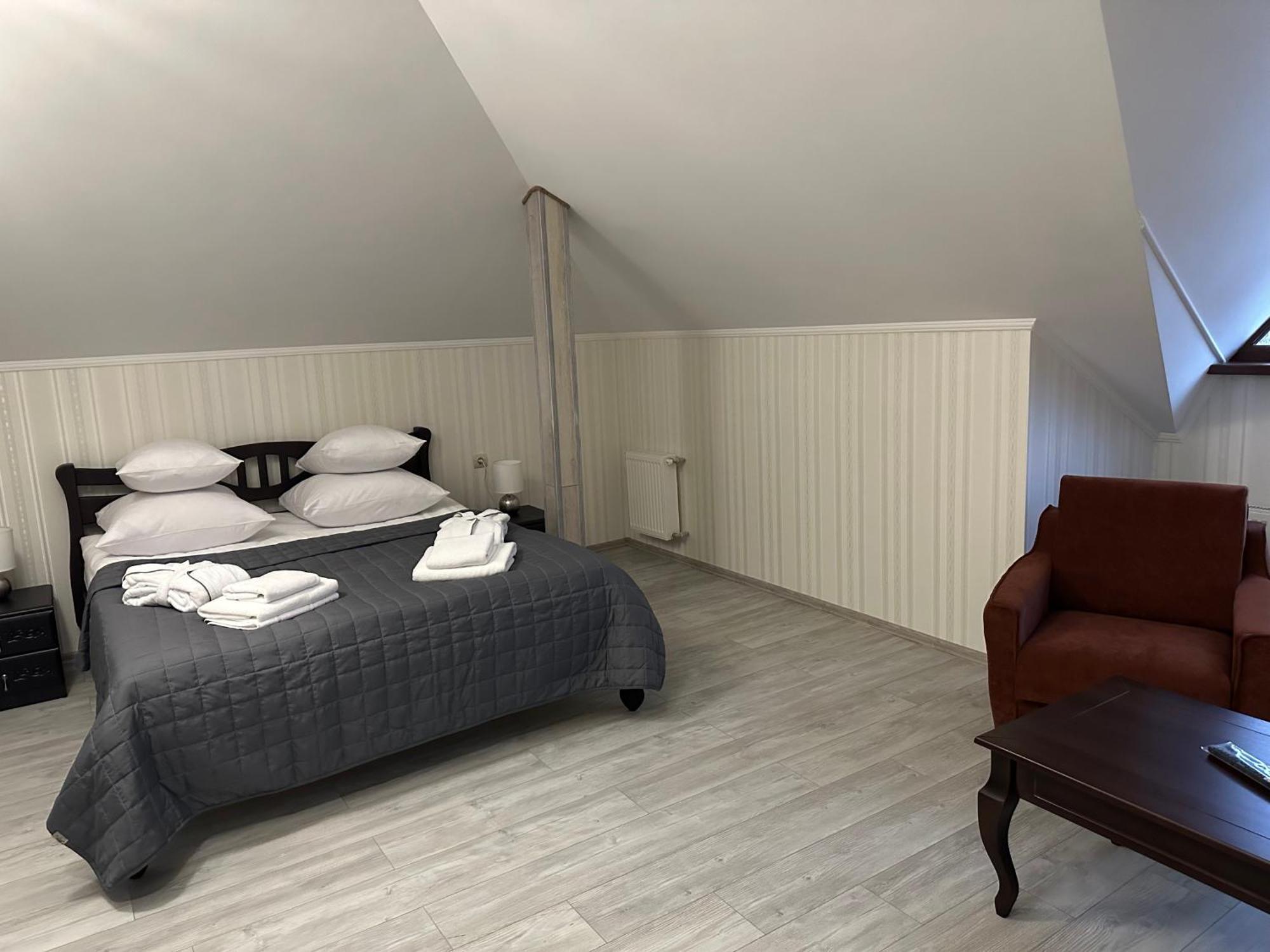 Centralnyi Hotel Poltava Eksteriør billede