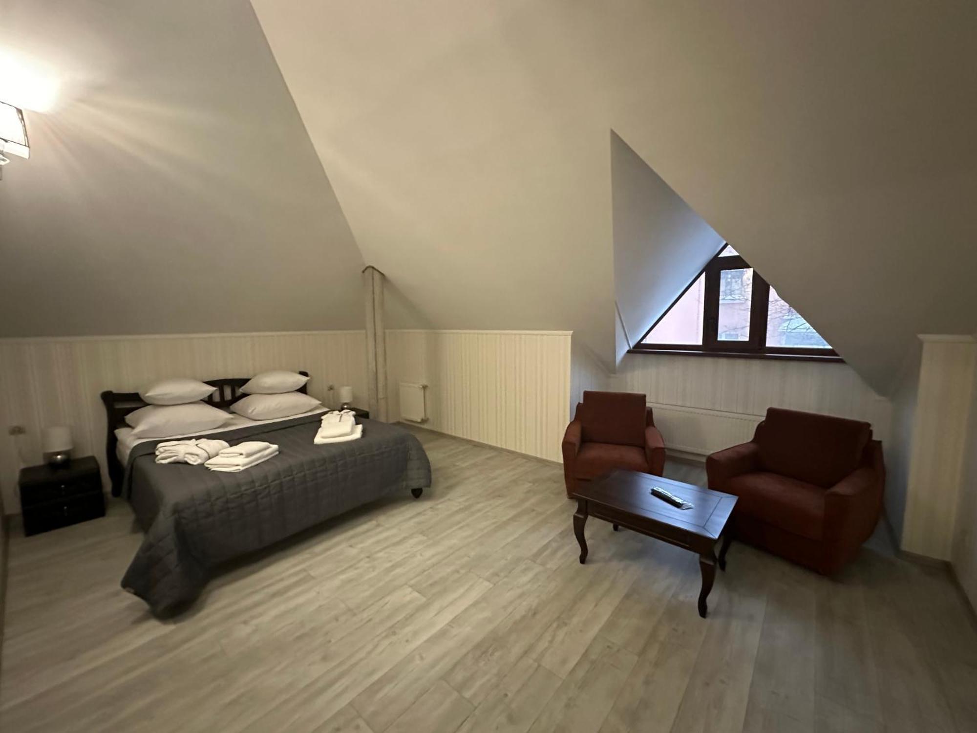 Centralnyi Hotel Poltava Eksteriør billede