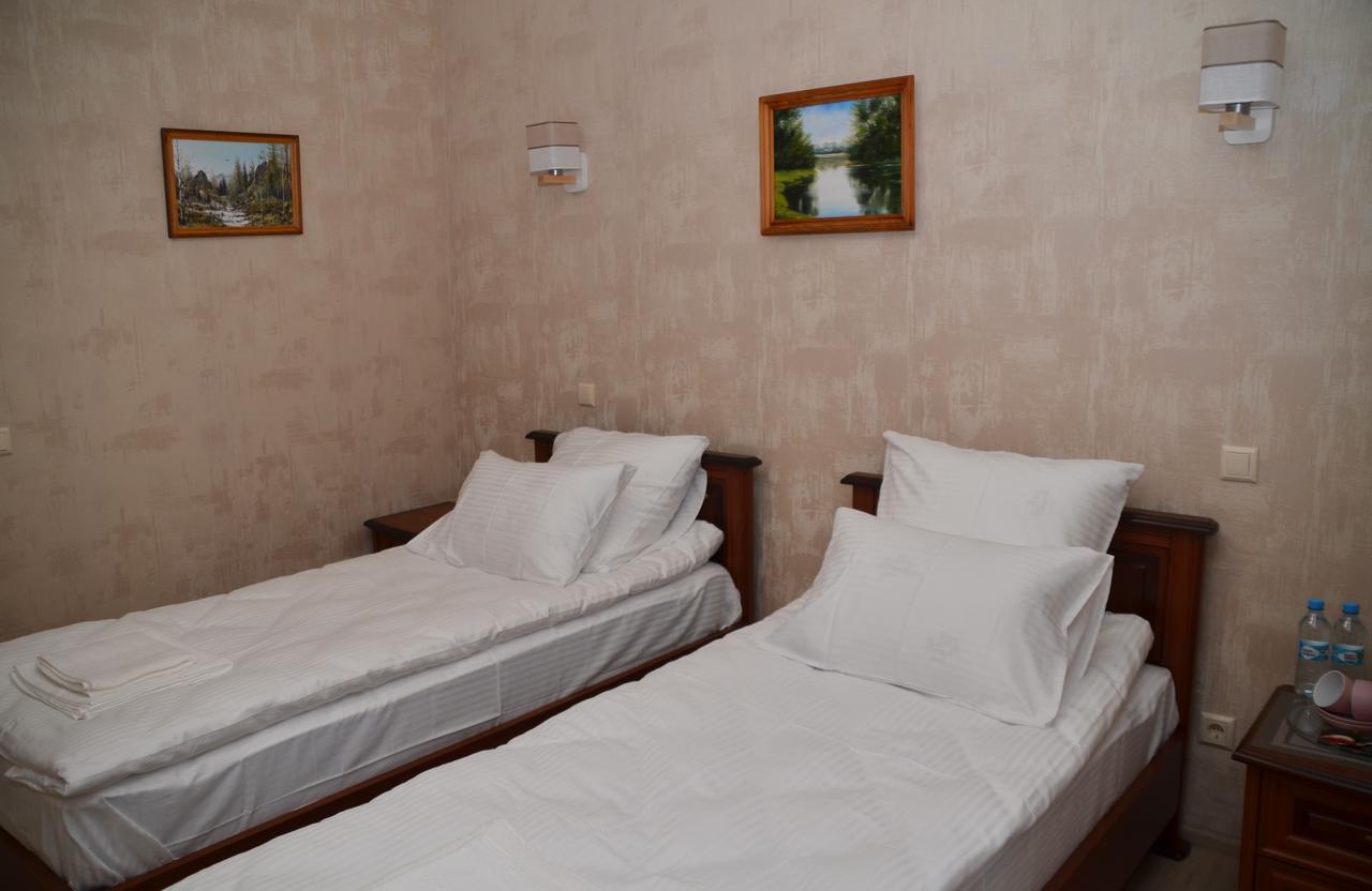 Centralnyi Hotel Poltava Eksteriør billede