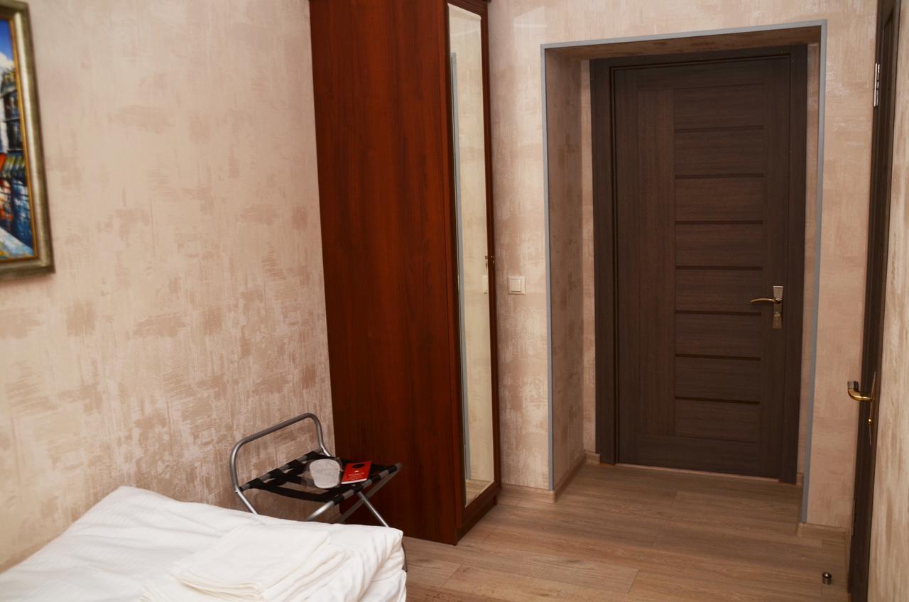 Centralnyi Hotel Poltava Eksteriør billede