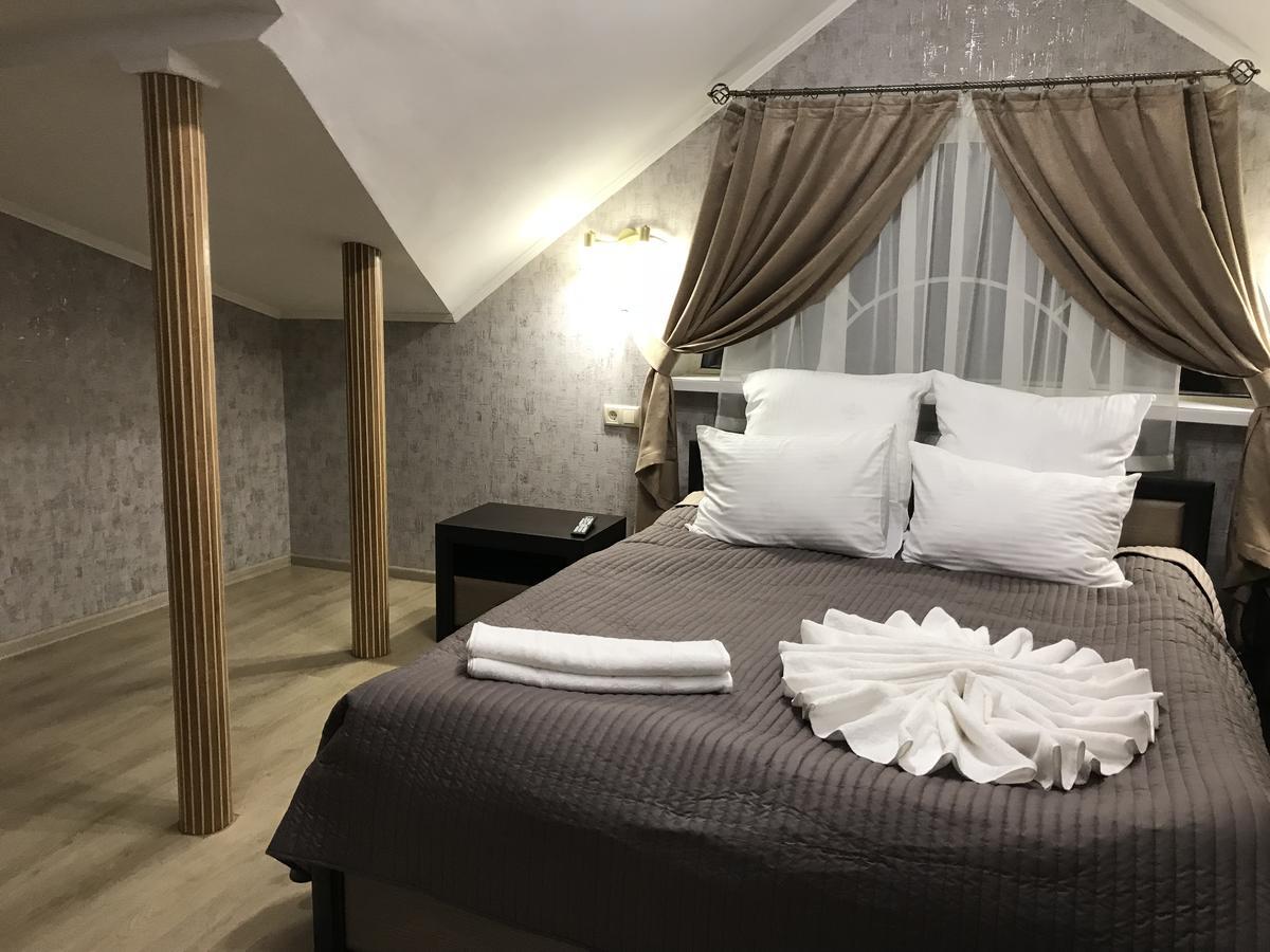 Centralnyi Hotel Poltava Eksteriør billede