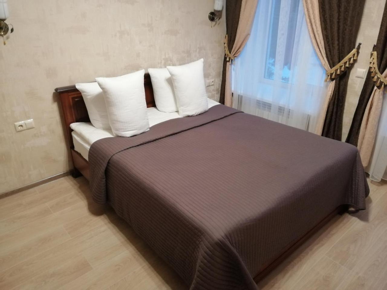Centralnyi Hotel Poltava Eksteriør billede