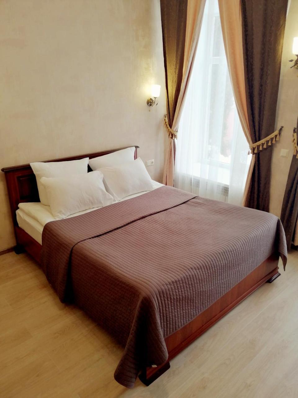 Centralnyi Hotel Poltava Eksteriør billede